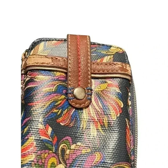 SAKROOTS ZIP AROUND WALLET WITH PHONE POCKET BLUE MULTI PRINT•*PLEASE READ BELOW - Picture 6 of 8